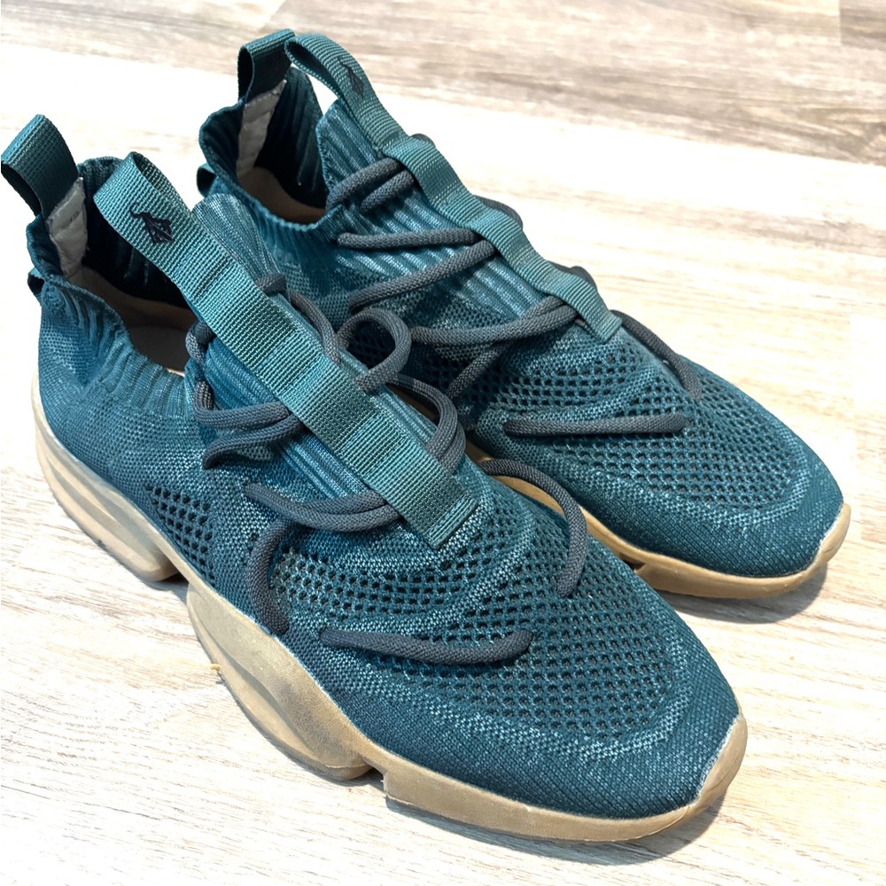 Men’s‎ SIA Collective Size 12 CV 0.02 “Culture Vulture” Fade Green Gum Bottoms